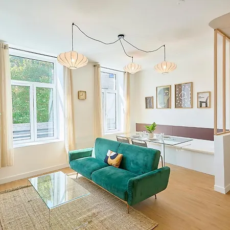 Two-bedroom Near Center And Metro * Τουρκουάν