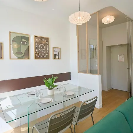 Apartment Two-bedroom Near Center And Metro